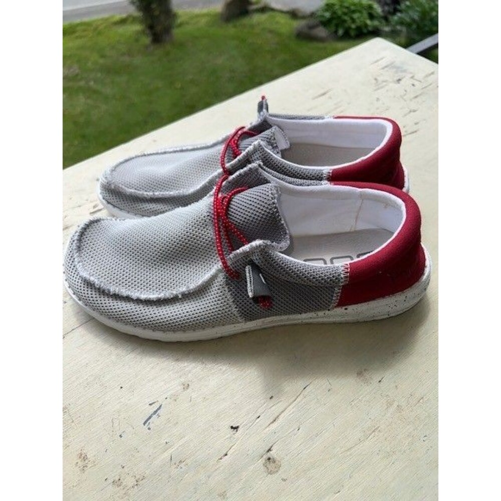 Hey Dude Wally Sox Mens Size 10 Gray Red Knit Slip On Loafers - Picture 5 of 11